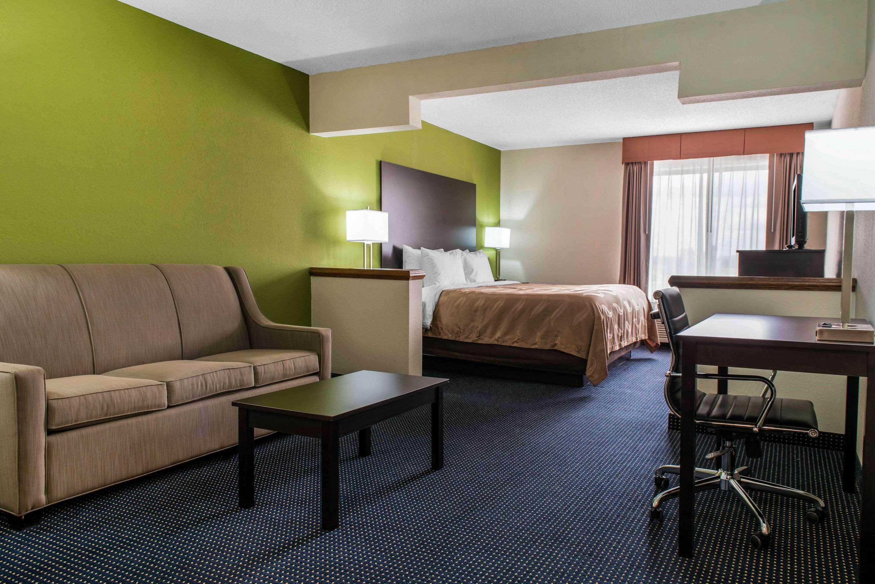 Quality Inn & Suites Anderson I-69 Zewnętrze zdjęcie