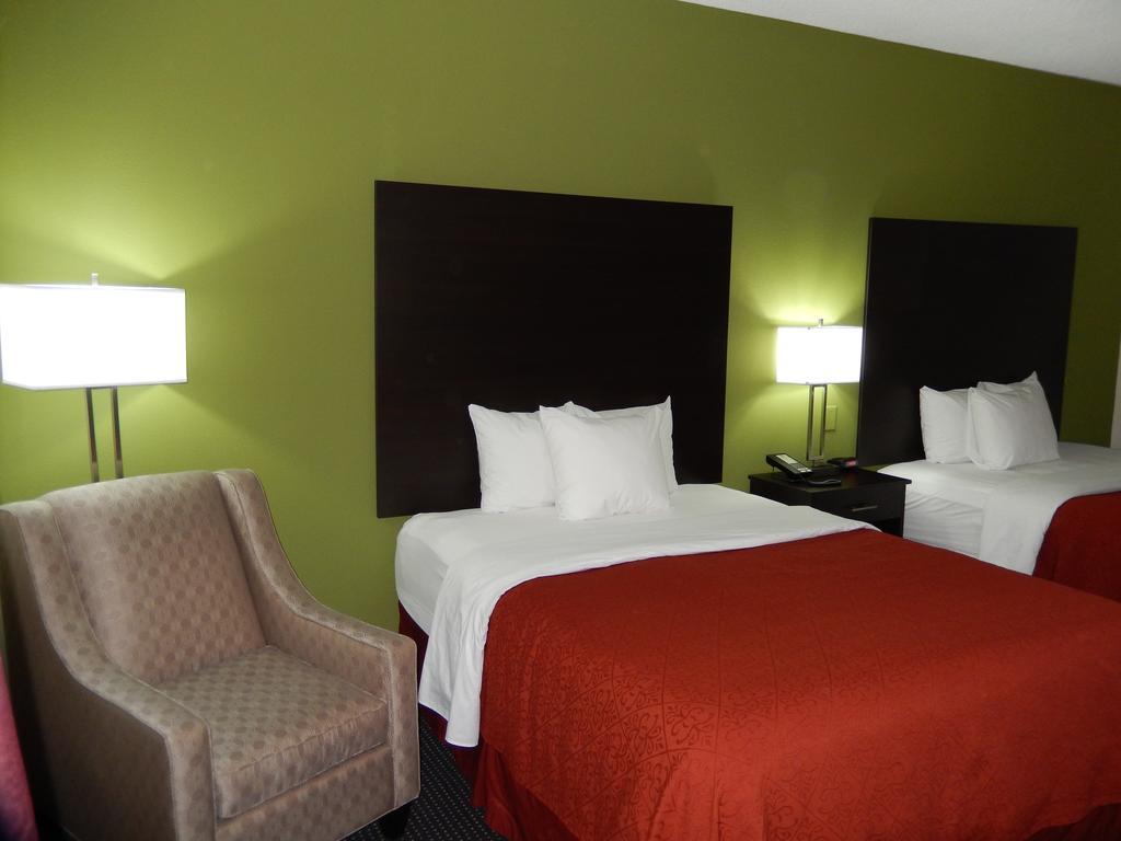Quality Inn & Suites Anderson I-69 Zewnętrze zdjęcie