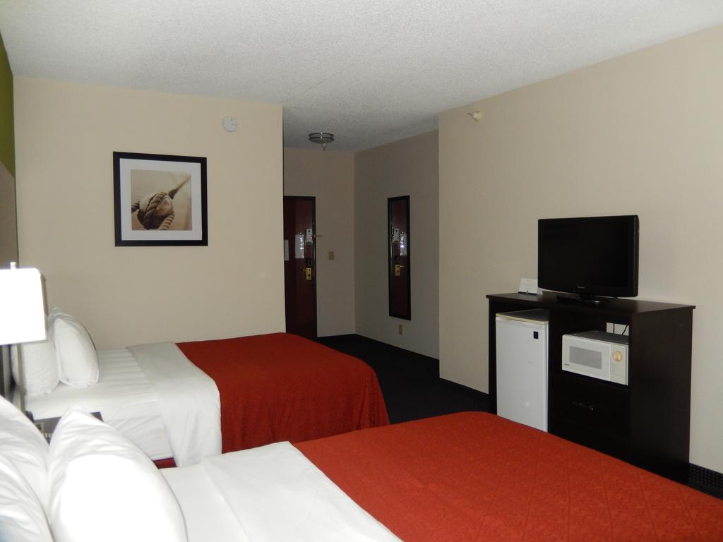 Quality Inn & Suites Anderson I-69 Zewnętrze zdjęcie