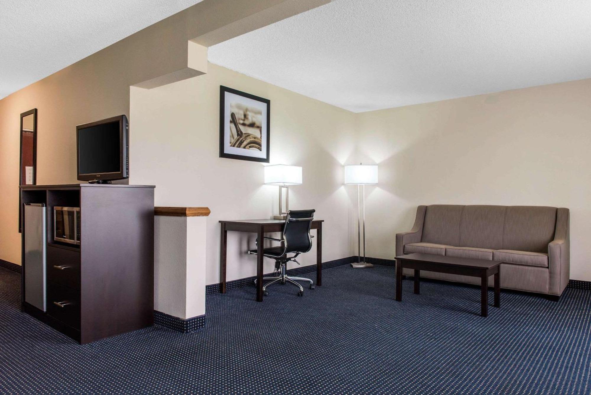 Quality Inn & Suites Anderson I-69 Zewnętrze zdjęcie