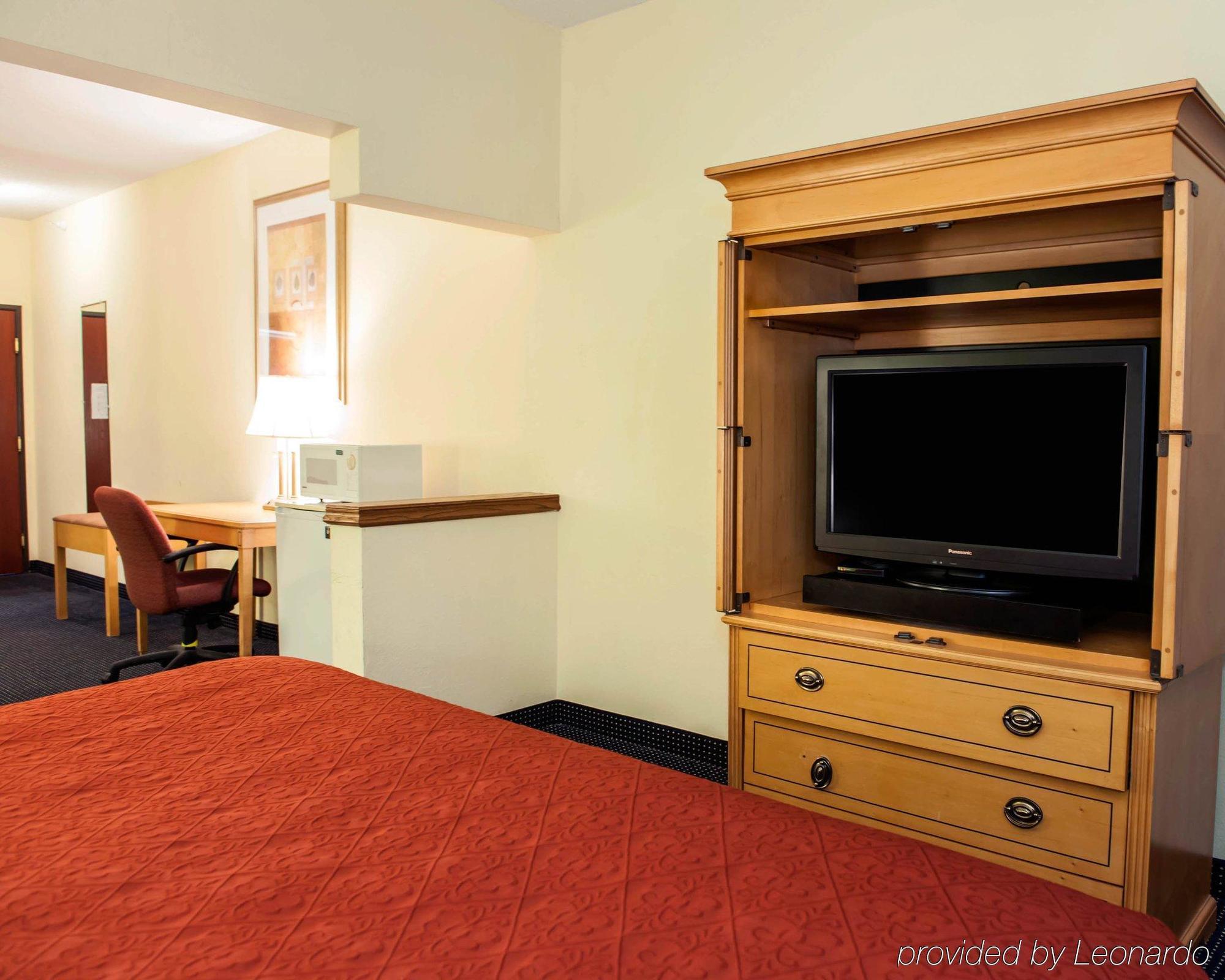Quality Inn & Suites Anderson I-69 Zewnętrze zdjęcie