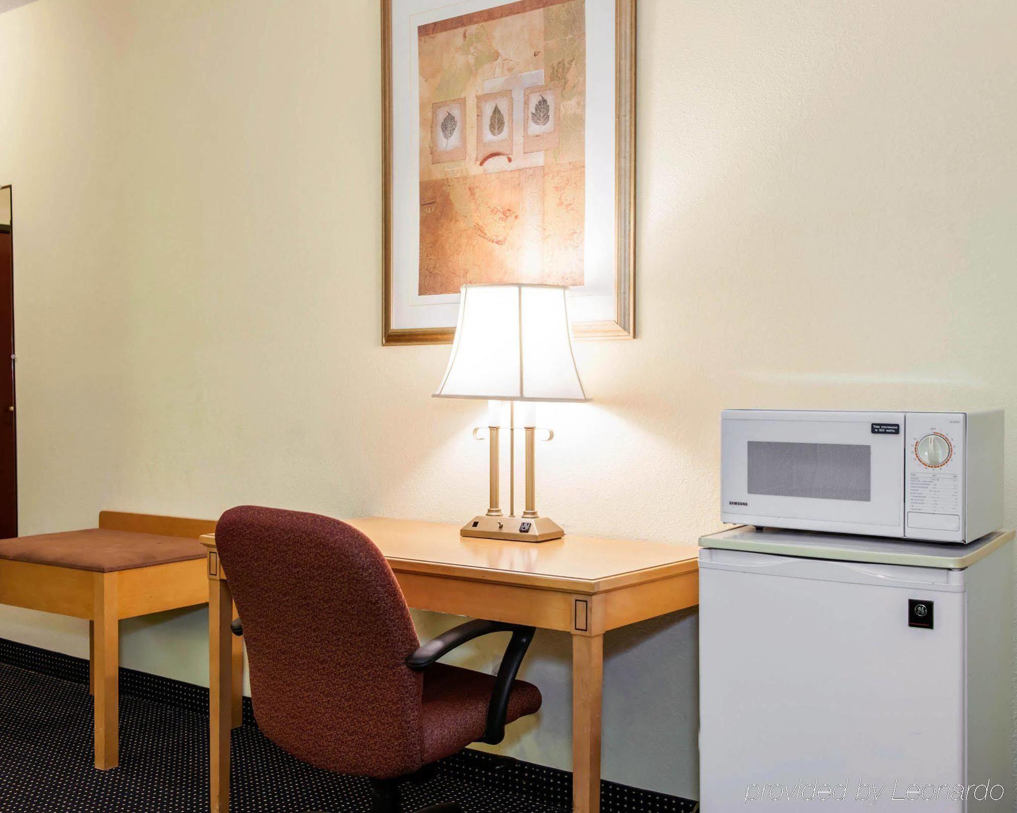Quality Inn & Suites Anderson I-69 Zewnętrze zdjęcie
